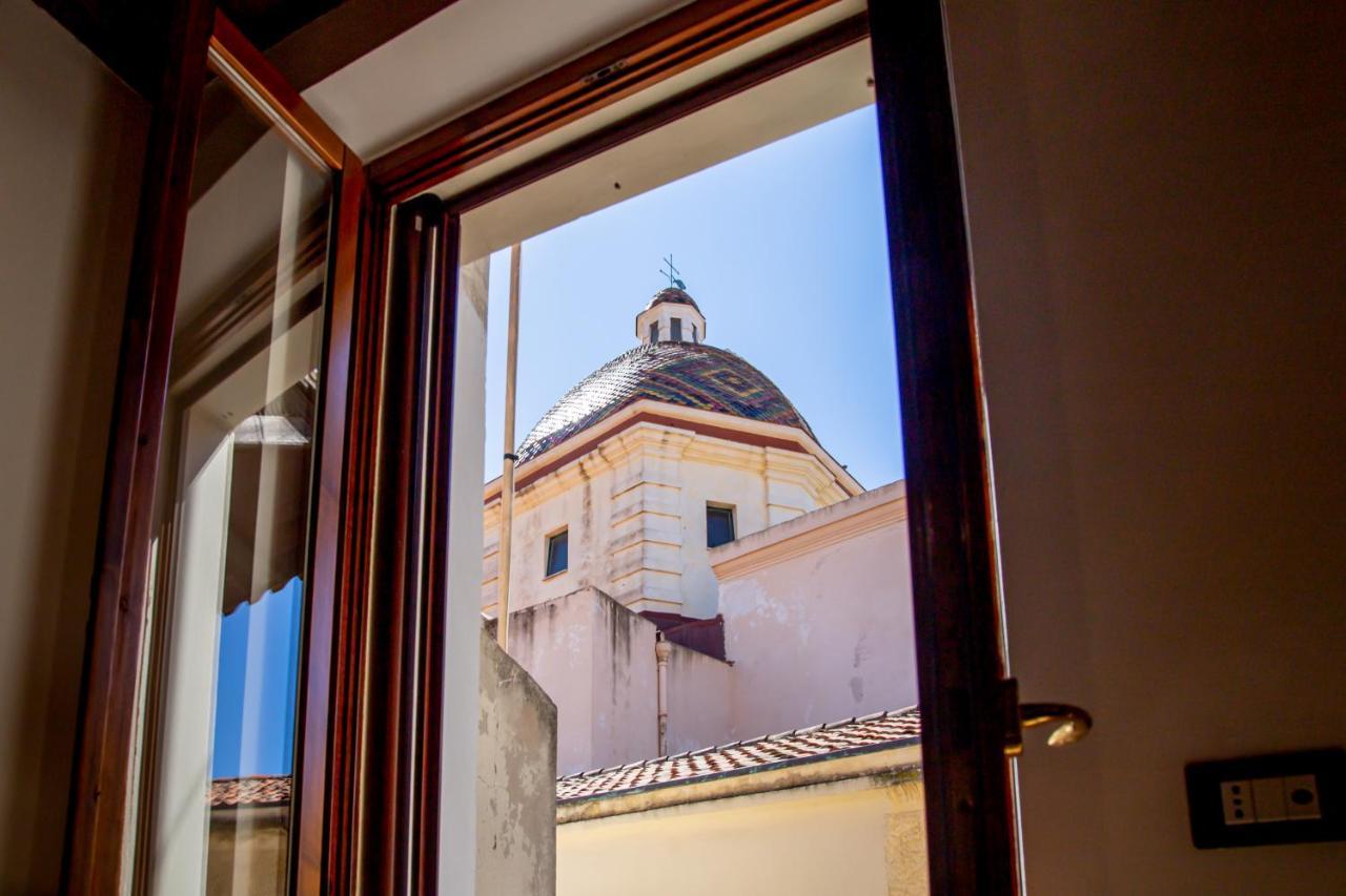 Residencia Pais Appartement Alghero Buitenkant foto